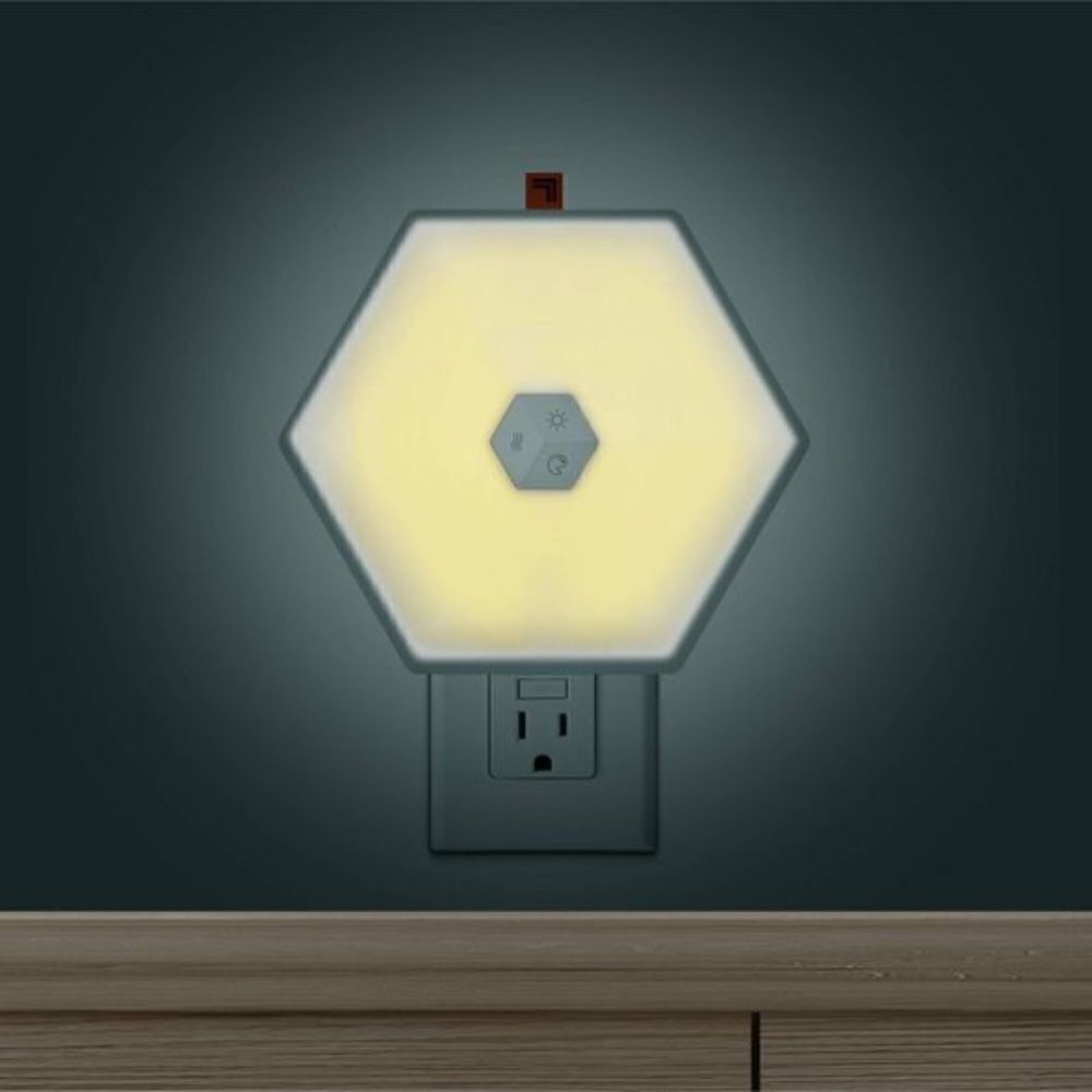 Sharper‎ Image Night Light Plug in Diffuser - Picture 4 of 6